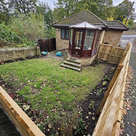 Lister Park Bradford 2Bed Detached Cottage House Parking Cinema Screen Games Room Exterior foto